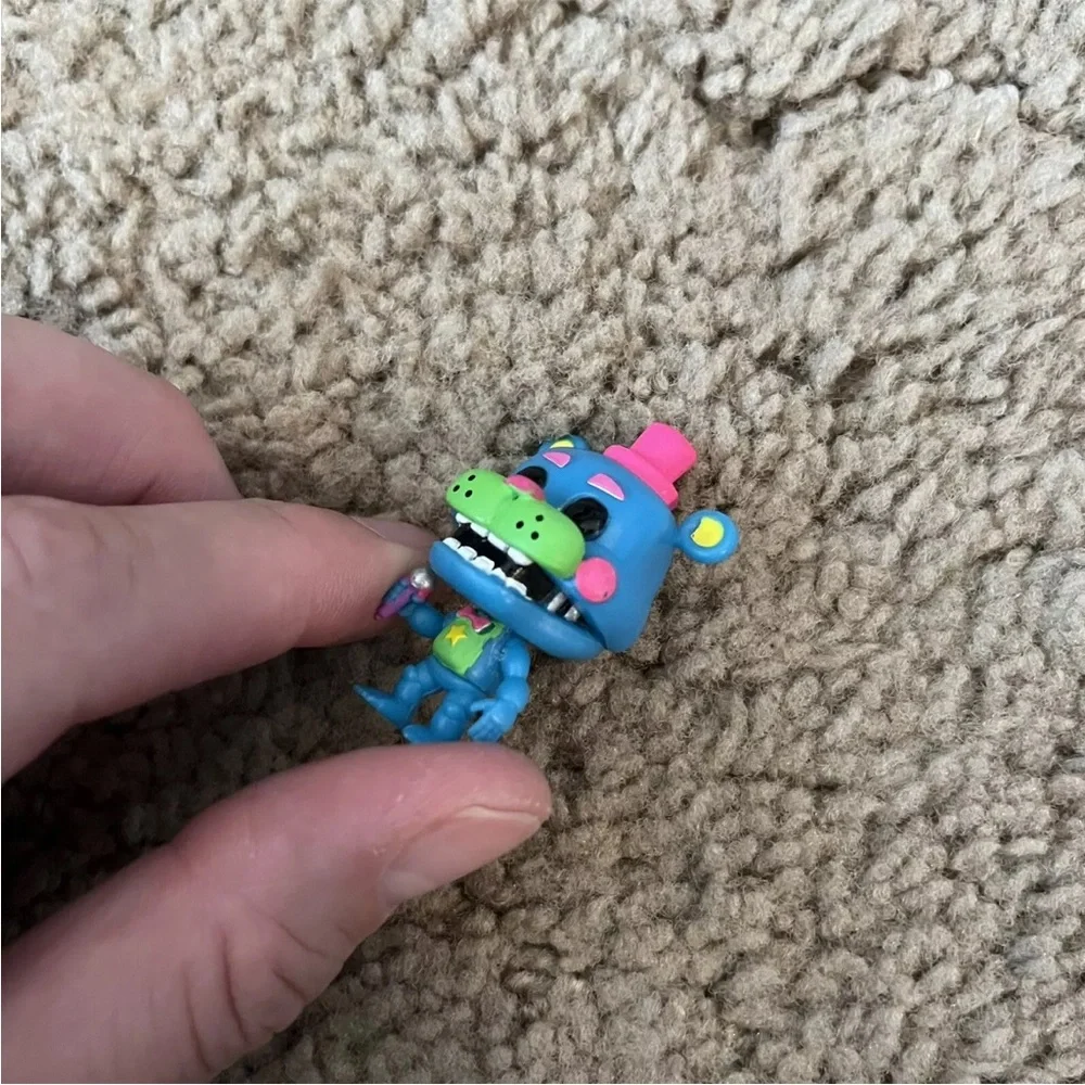 Funko Five Nights At Freddy’s Blacklight Blue Neon Cereal Exclusive Mini Figure